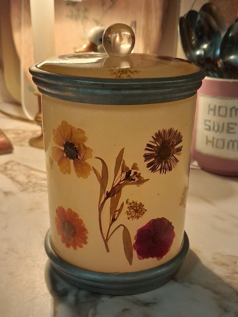 Vintage Pressed Flower Resin Vanity Jar- Cream & Silver - 1970s
